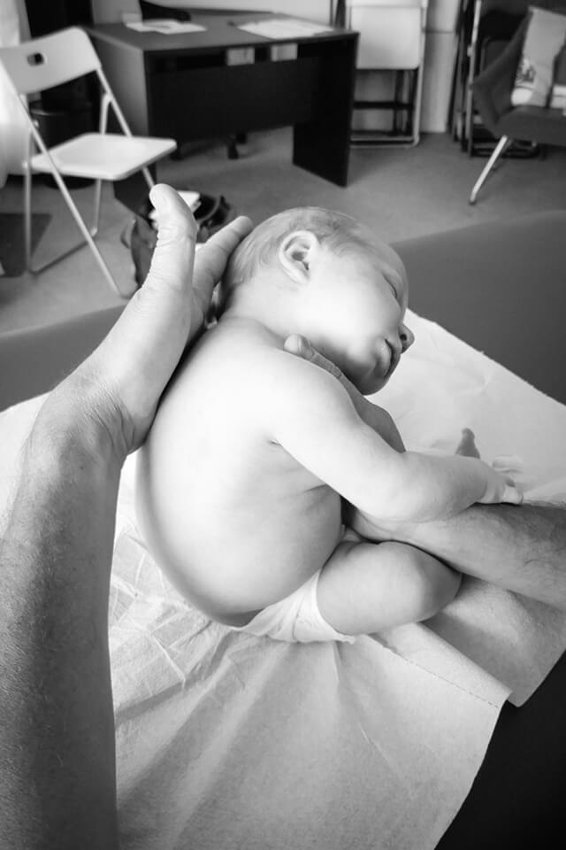 Soulager Les Douleurs De Son Bebe Avec L Osteopathie Cabinet A Nantes